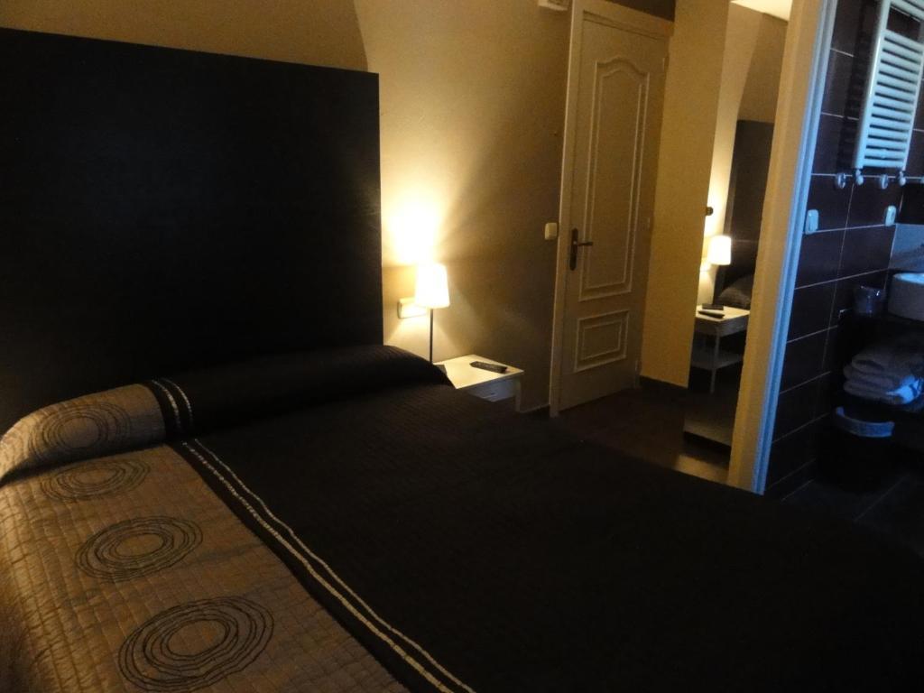 Double or Twin Room,325140091:JPEG
